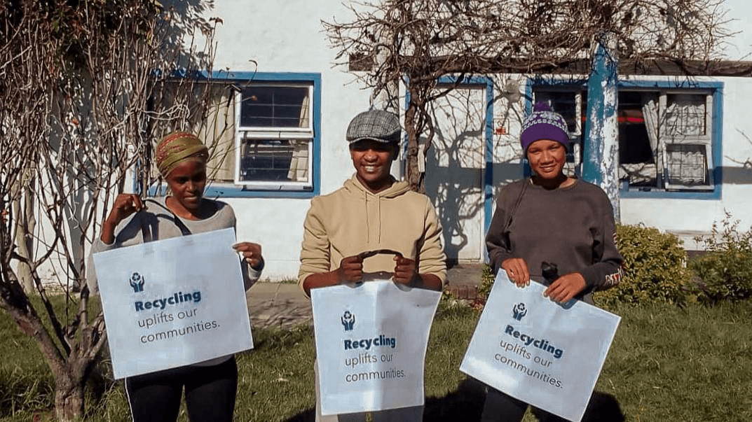 Nelsons leading community recycling and service on Mandela Day